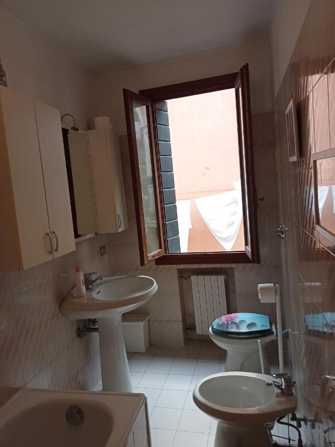 Two Steps From Rialto Hotel Venice Ngoại thất bức ảnh