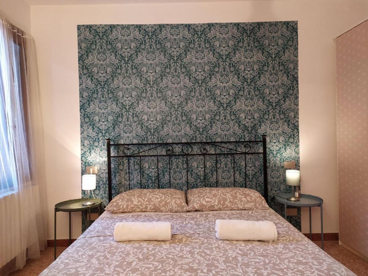 Two Steps From Rialto Hotel Venice Ngoại thất bức ảnh