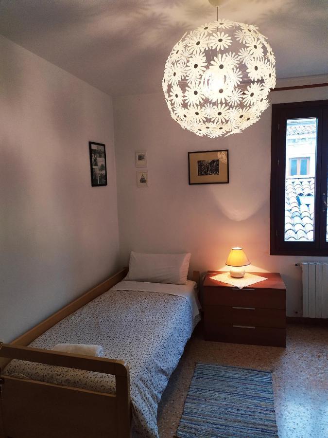 Two Steps From Rialto Hotel Venice Ngoại thất bức ảnh