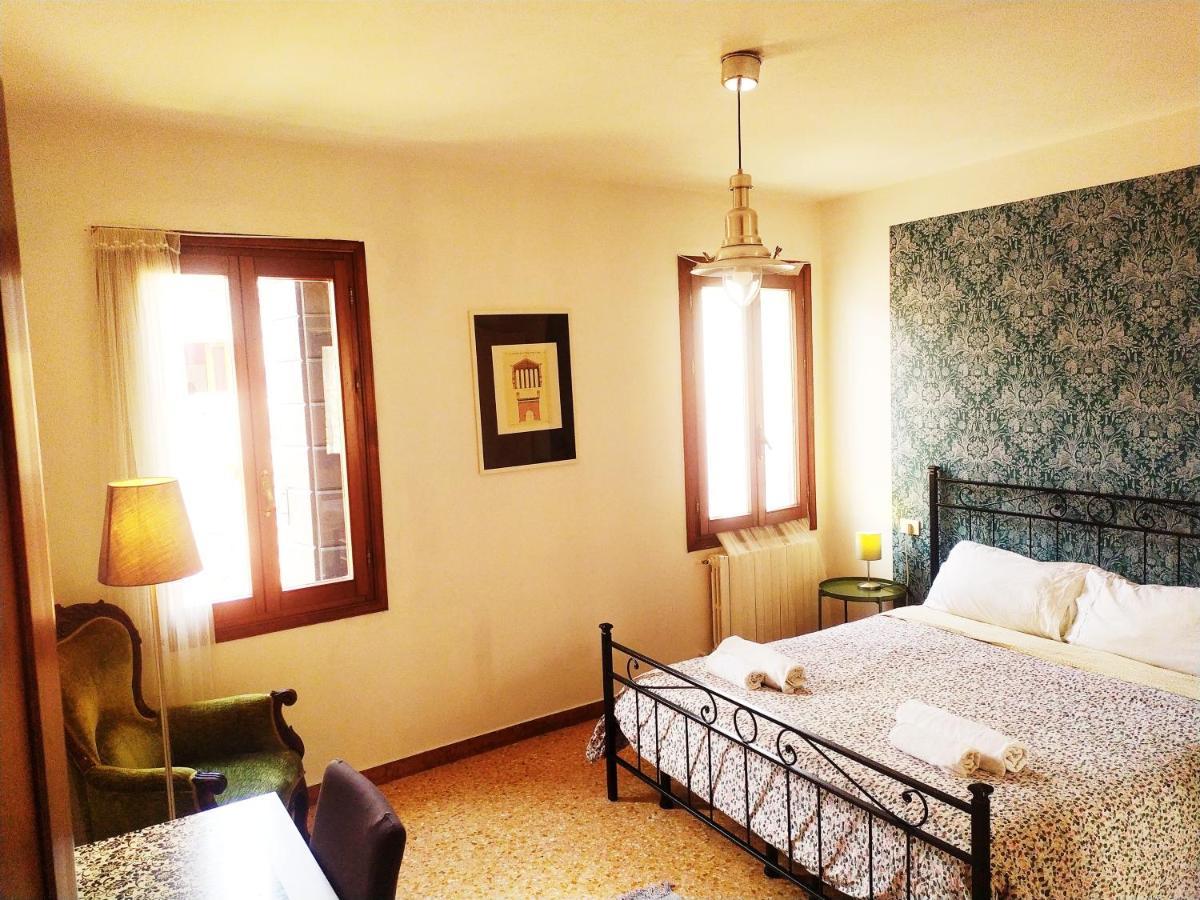 Two Steps From Rialto Hotel Venice Ngoại thất bức ảnh