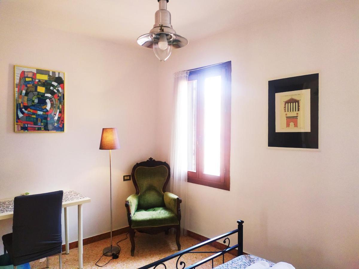Two Steps From Rialto Hotel Venice Ngoại thất bức ảnh