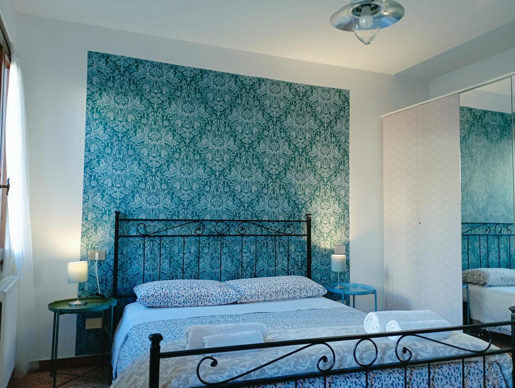 Two Steps From Rialto Hotel Venice Ngoại thất bức ảnh